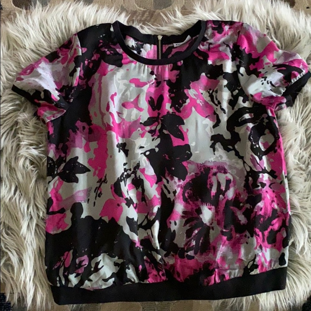 S/S Abstract Blouse - Picture 2 of 5